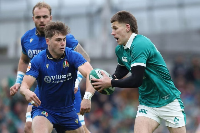 Andy Farrell hits out at Irish ‘keyboard warriors’ in emotional defence of Sam Prendergast