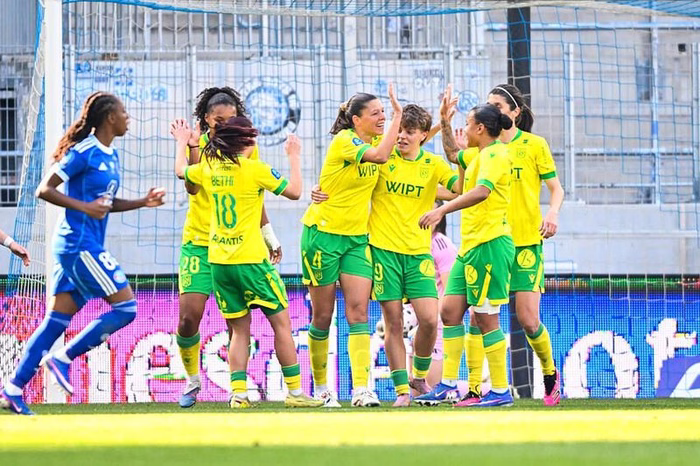 Les féminines du FC Nantes reviennent sur leur but exceptionnel tout en une touche de balle