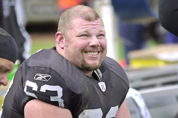NFL star who went missing before Super Bowl over 20 years ago dies