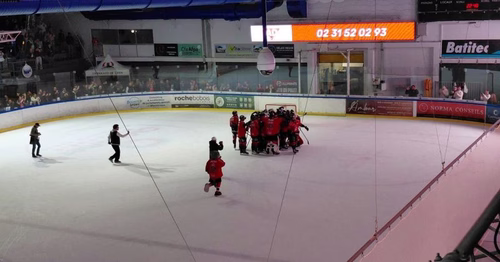 Hockey sur glace : après un match fou et une séance de tirs au but, les Drakkars de Caen s'envolent en demi