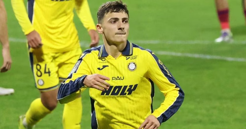 Pau FC : Giovani Versini "super fier de porter ce maillot", après ses premières sélections en équipe de France Espoirs