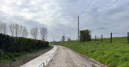Roubaix 2026 : avec deux secteurs pavés, la commune de Briastre se prépare à vibrer