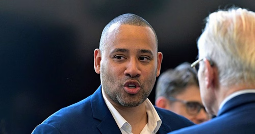 "On va aller chercher des joueurs clés" : Gaëtan Müller, le président des Dragons de Rouen, fait le bilan de la saison