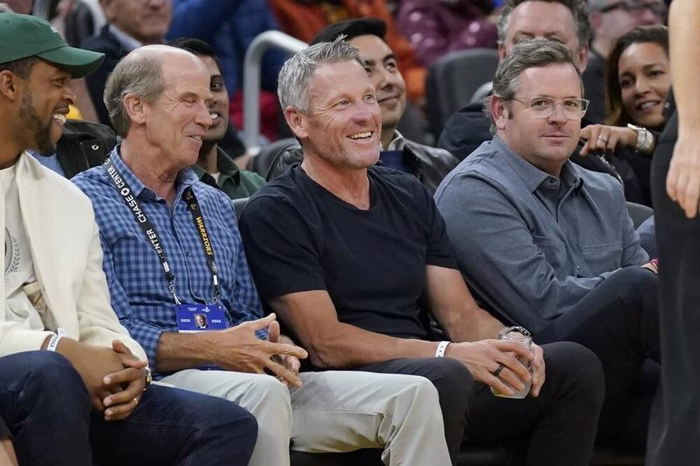 Lance Armstrong torna a parlare: “Discutiamo ancora di Pogacar e Merckx? Non ci sono dubbi, i ciclisti lo percepiscono”