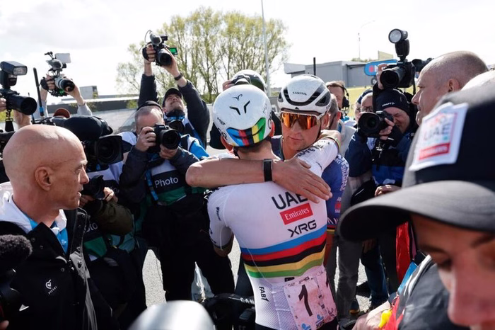 Dove vedere in tv la Parigi-Roubaix 2026: orario, canale, streaming