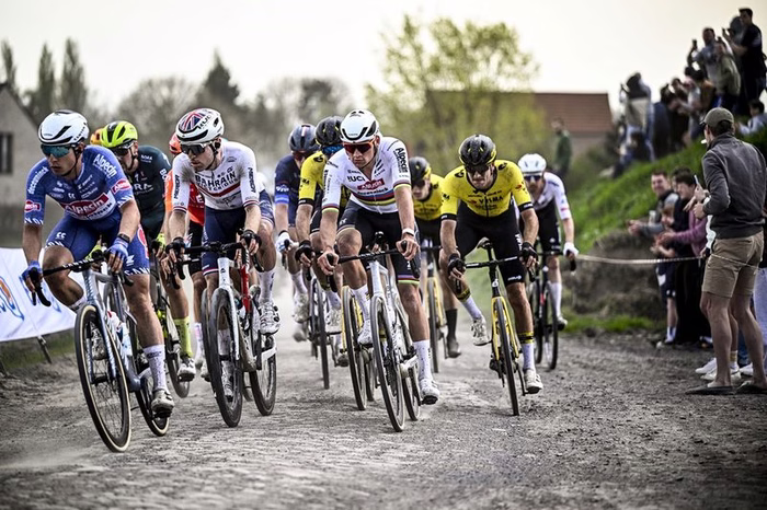 La Parigi-Roubaix 2026 si vedrà in tv sulla RAI in chiaro? Orari, programma, streaming