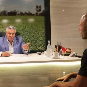 El mensaje que le envió Claudio Tapia a Javier Mascherano tras confirmarse su salida del Inter Miami