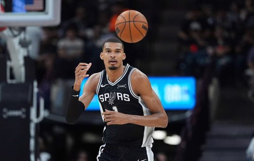 Playoffs NBA 2026 : À quelle heure (française) voir les matchs de Wembanyama ?