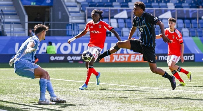 Benfica perde com Club Brugge e falha final