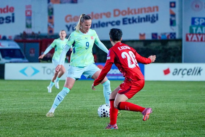 Stars kritisieren «haarsträubende Fehler» nach 1:1 in der Türkei