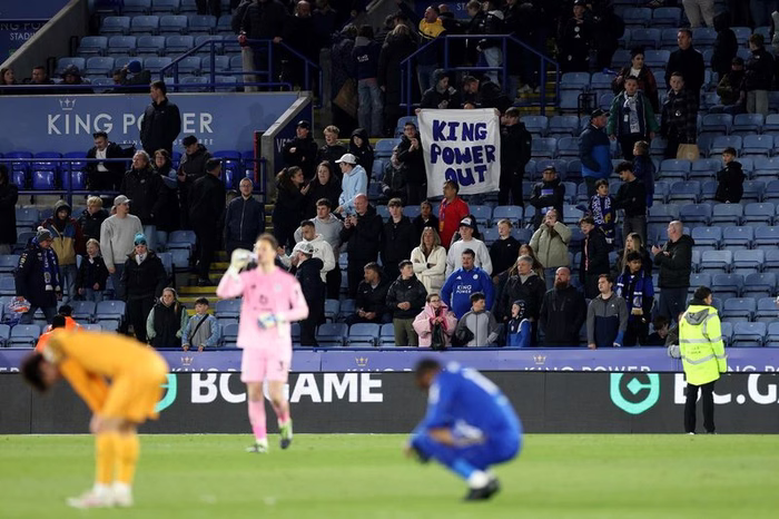 Disastro Leicester! Dalla vittoria della Premier alla 3ª serie: è ufficiale la retrocessione