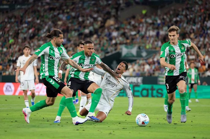 Last-Minute-Schock bei Real Betis: Real Madrid stolpert erneut!