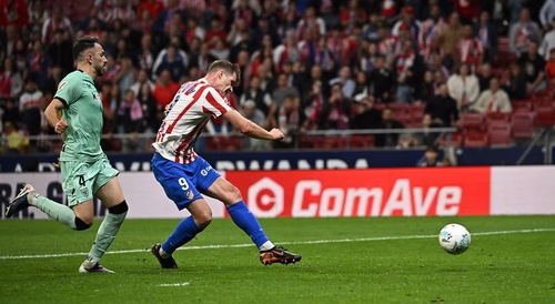 Atlético de Madrid vence Athletic Bilbau e aproxima-se do terceiro lugar