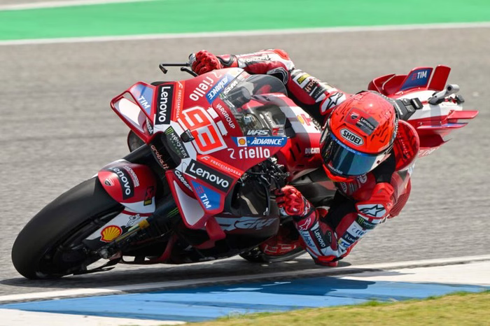 MotoGP, Gp Spagna 2026. Marc Marquez punta ‘La centésima’, ma la seconda fila lo minaccia seriamente