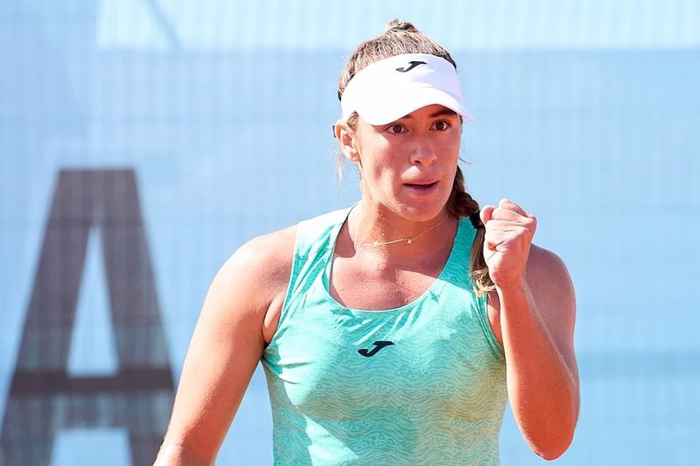 Solana Sierra remontó un 6-0 en Madrid y avanzó por primera vez a los octavos de final de un WTA 1000