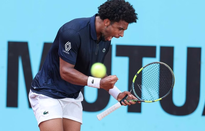 Etcheverry-Arthur Fils : Sur quelle chaîne TV et à quelle heure voir le 8e de final de l’ATP 1000 de Madrid ?