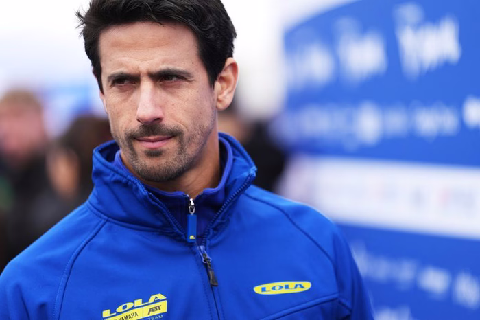 Lucas di Grassi anuncia aposentadoria no fim de 2026