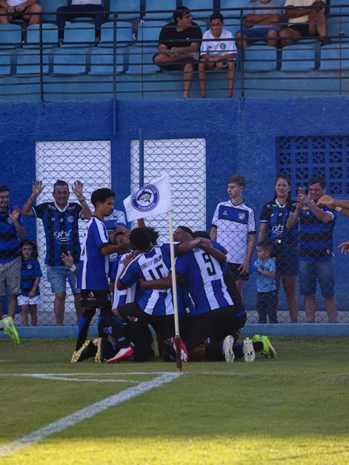 Tubarão goleia Juventus e assume liderança da Série B do Catarinense