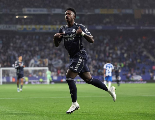 Vinicius segna ancora e il Real batte l'Espanyol! Ora 'El Clásico' può assegnare il titolo: il punto