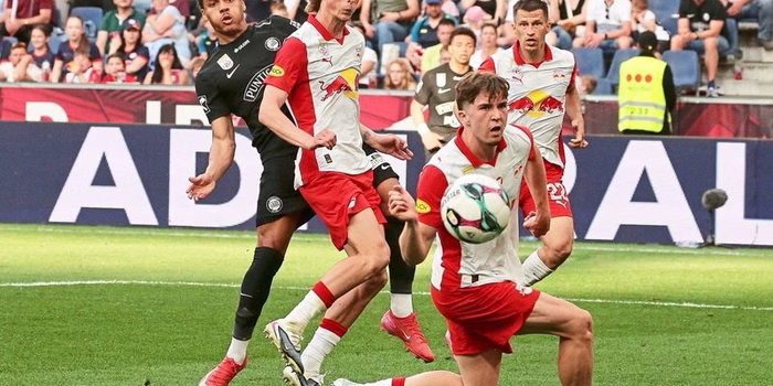 Sturm mit Last-Minute-Ausgleich in Salzburg zur Tabellenführung