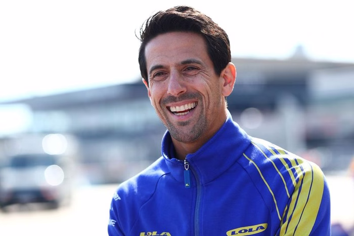 E: Qual é o próximo passo de Di Grassi após aposentadoria?