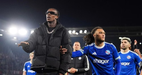Strasbourg : Emegha insulté et visé par des doigts d'honneur, la fin de match électrique à la Meinau