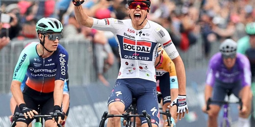 Chaotischer Sprint zum Giro-Auftakt an Franzosen Magnier