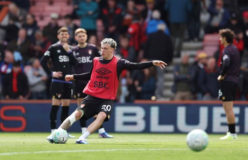 ‼️ Alex Jimenez ci ricasca? Il Bournemouth lo esclude dai convocati: i dettagli