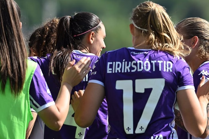 Calcio femminile, vittoria della Fiorentina e il Genoa retrocede. Pari tra Como e Napoli nel 21° turno di Serie A