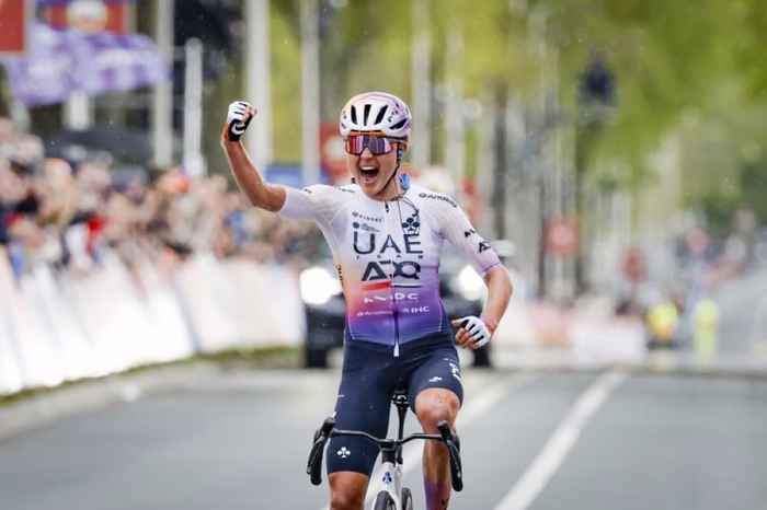 Vuelta España Femenina 2026, Stiasny trionfa sull’Angliru. Paula Blasi conquista la generale