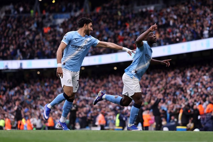 Doku eröffnet mit Traumtor: Manchester City siegt standesgemäß gegen Brentford