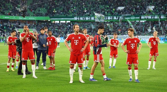 Bayern vence Wolfsburgo após eliminação na Liga dos Campeões