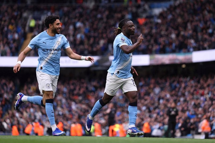 🔥 Doku infermabile, Haaland non smette di segnare: il City batte 3-0 il Brentford