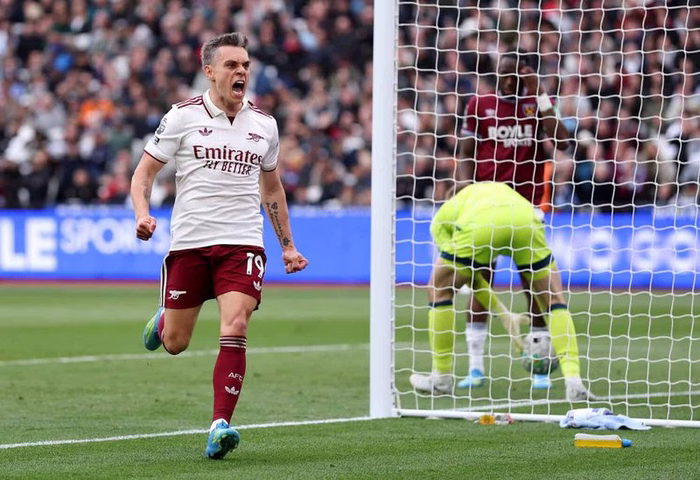 Trossard rettet Gunners: Arsenal feiert Zittersieg gegen West Ham und bleibt an der Tabellenspitze