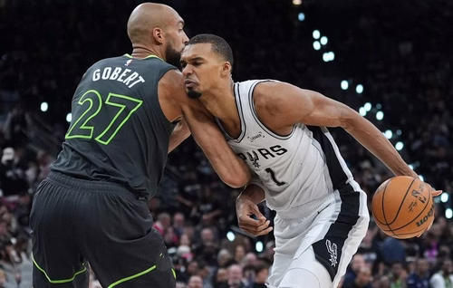 NBA : « Il a vu Ciryl Gane dans la salle », la bonne blague de Gobert sur le coup de coude de Wembanyama