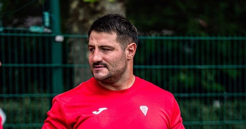 Biarritz Olympique : "Il ne faudra pas vouloir sauver la patrie tout de suite", prévient Hugo Pirlet avant Carcassonne