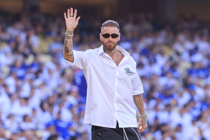 Sergio Ramos reaches €450m agreement to buy Sevilla