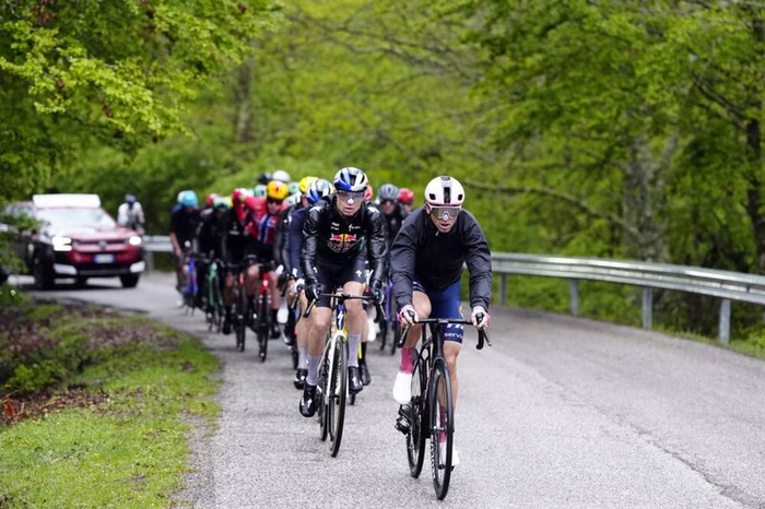Pagelle Giro d’Italia 2026: Ciccone impotente senza compagni, Eulalio snobbato dagli uomini di classifica