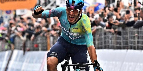 Ballerini holt Giro-Heimsieg nach Massensturz im Sprint
