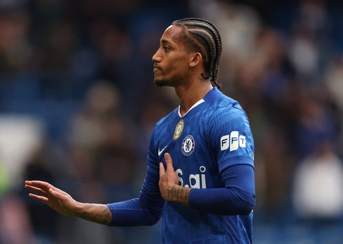 Ex-técnico de João Pedro o compara a Ibrahimovic: "Agressivo de forma positiva"