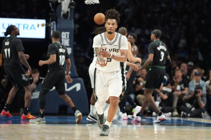 NBA: Spurs eliminam Wolves e vão à final do Oeste contra o Thunder