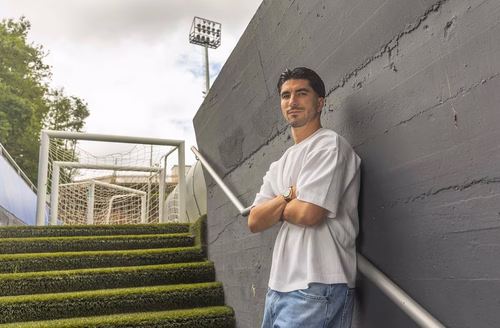 Carlos Soler: “La carrera del futbolista no es solo lo que hace dentro del césped, es mucho más”