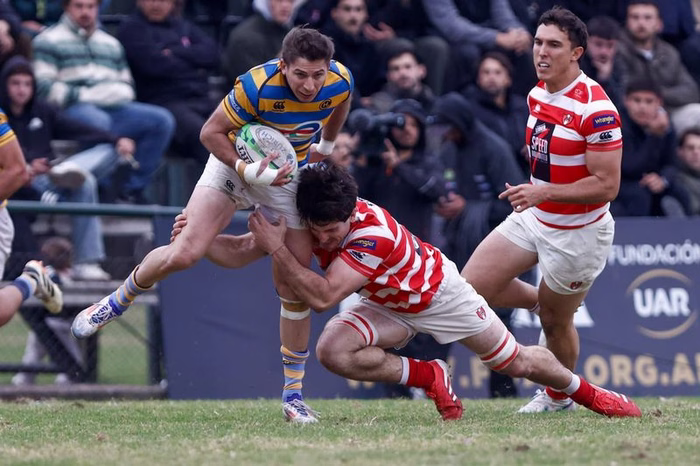 Hindú doblegó como visitante a un combativo Alumni y dejó en claro que puede ganar partidos feos