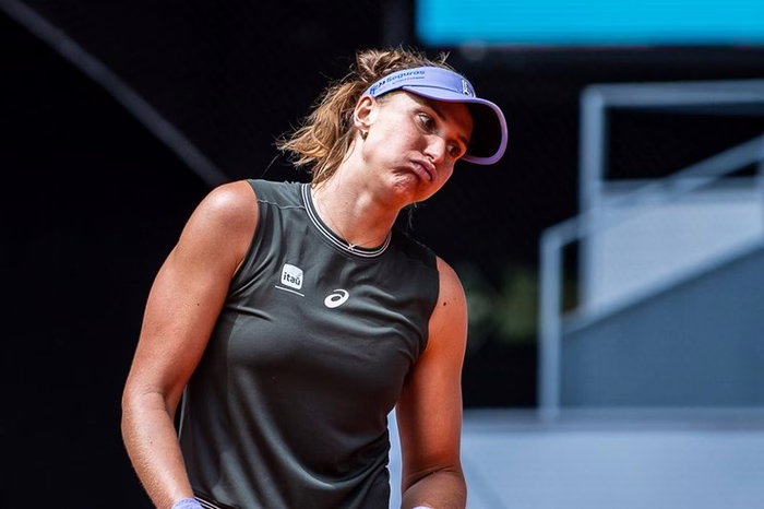 Bia mantém posição na WTA, mas sairá do top 100 pela 1ª vez desde 2021