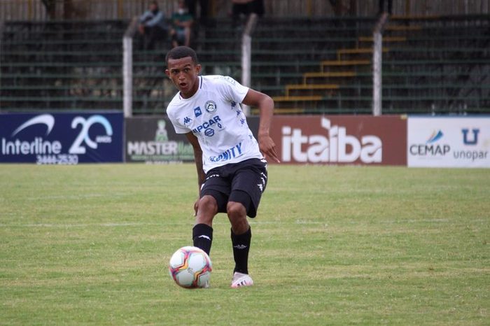 De reprovado na base à Copa: como foi o início de Wesley em SC