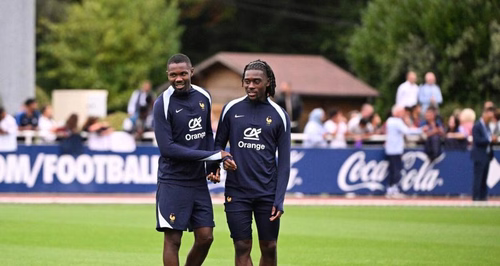 Équipe de France : un chouchou de Deschamps vendu par son club cet été ?