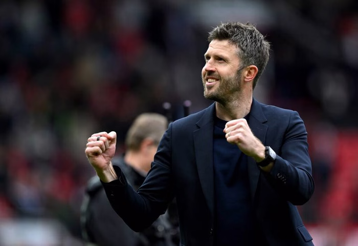 Carrick reste à Manchester United !