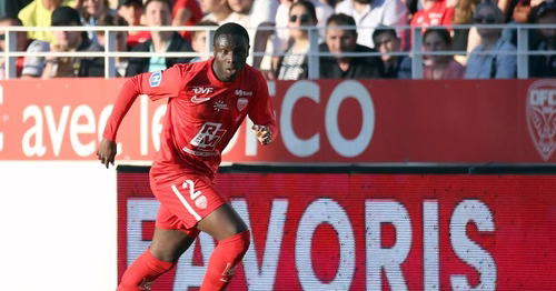 Football : le latéral Ismaïl Diallo quitte officiellement le DFCO pour la Ligue 1 et Toulouse
