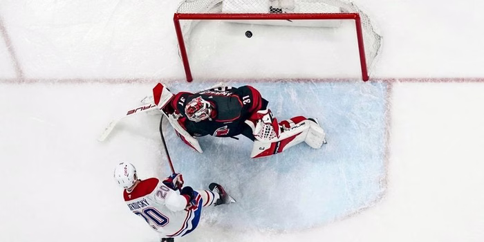 Montreal fügt Carolina die erste Playoff-Niederlage zu