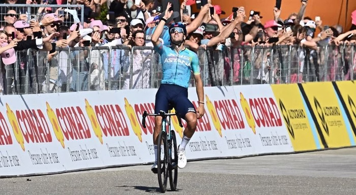 Alberto Bettiol fugiu para vencer 13.ª etapa, Eulálio continua de rosa